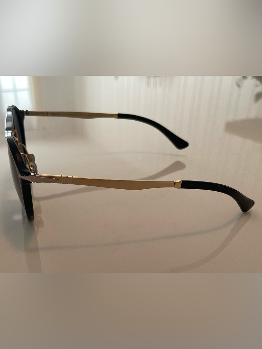 Persol 3264s - Black Sunglasses with Gold Bridge - Picture 4 of 10